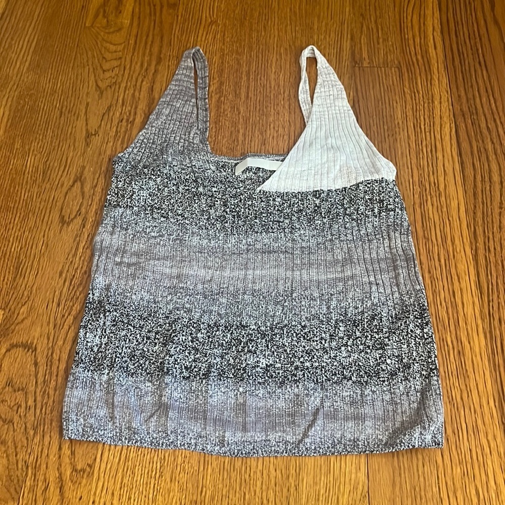 One Grey Day Woman’s Grey Sweater Tank Size XS